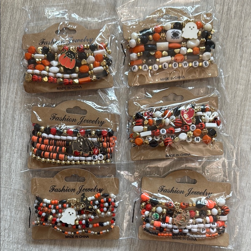 NWT Halloween Beaded Charm Stackable 6 Bracelet Set